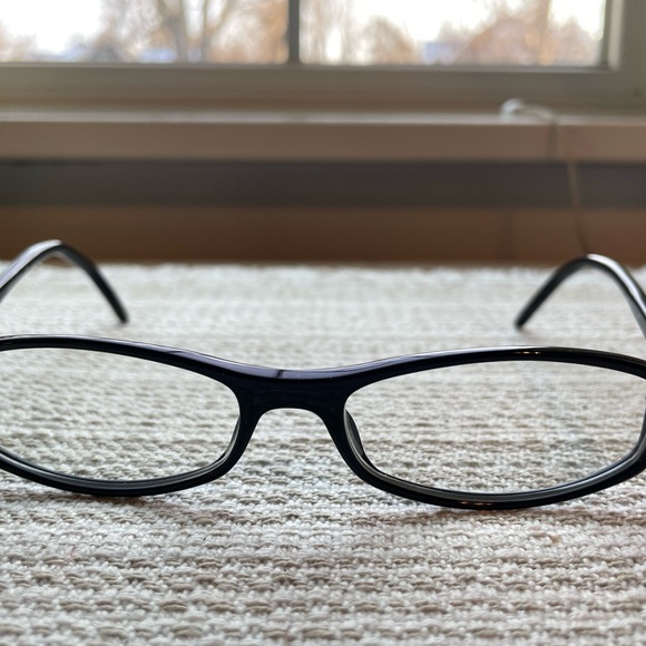 Gucci Made in Italy black frames. - Picture 3 of 5